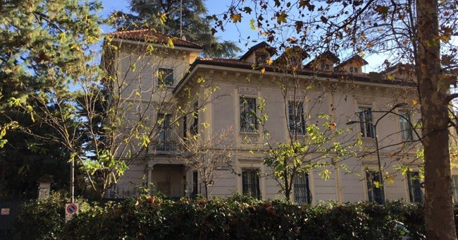 Villa in vendita a Milano - Piazza Giulio Cesare