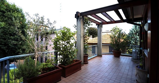 Elegante appartamento con terrazzo in affitto Milano - Via Privata Bonzagni